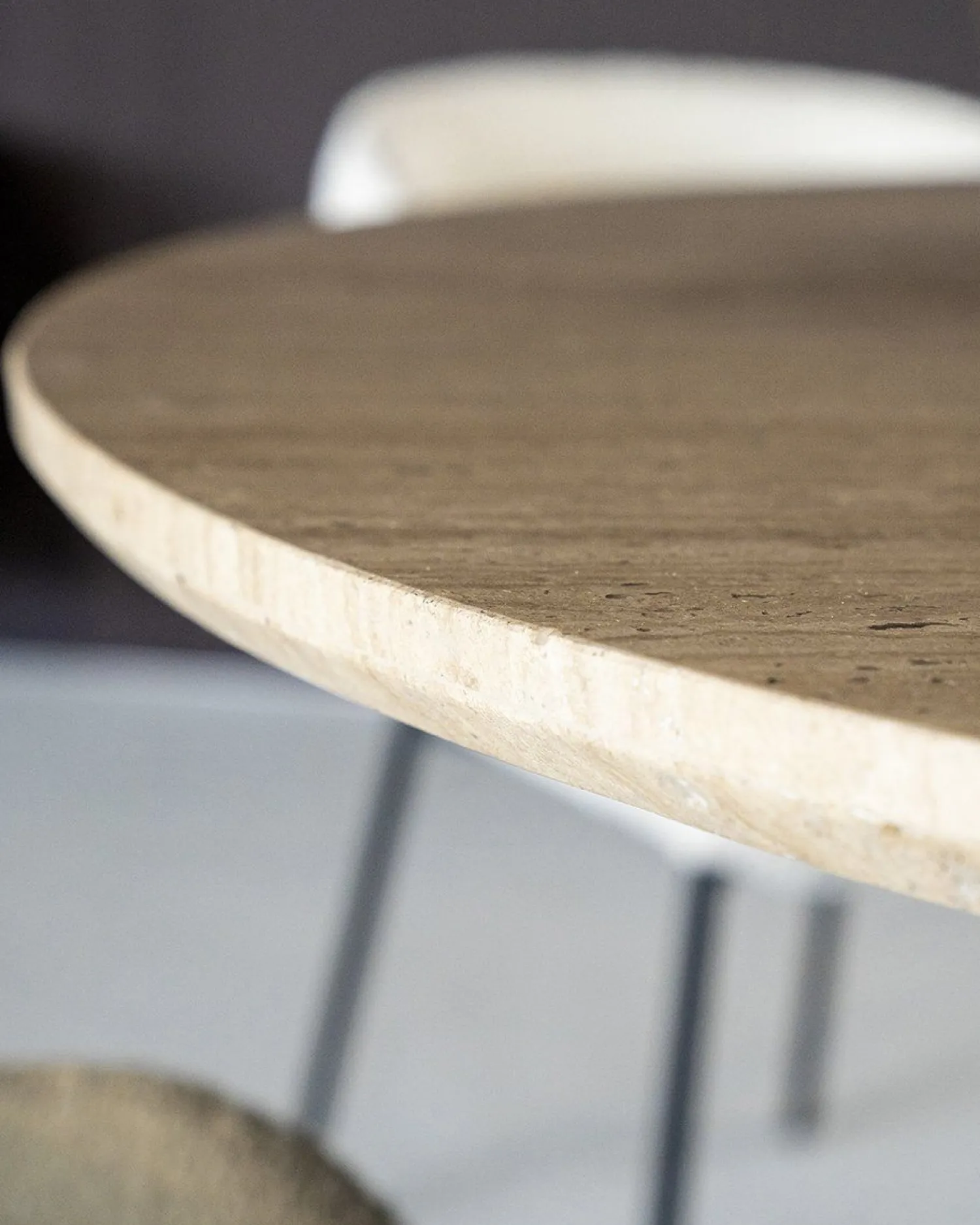 Houten Eettafels|Ronde Eettafels-Eleonora Aikin Eettafel Beige, Creme, Bruin