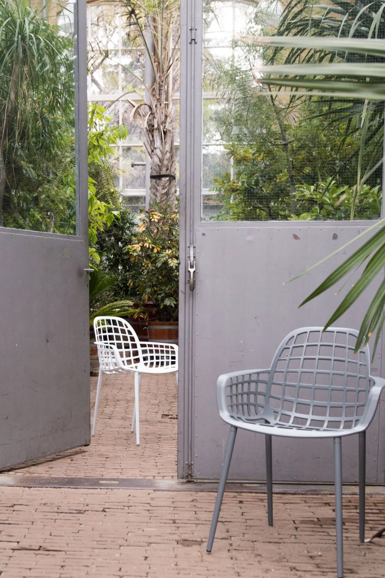 Tuinstoelen|Kuipstoelen-Zuiver Albert Kuip Garden (set van 2) Eetkamerstoel Light Grey