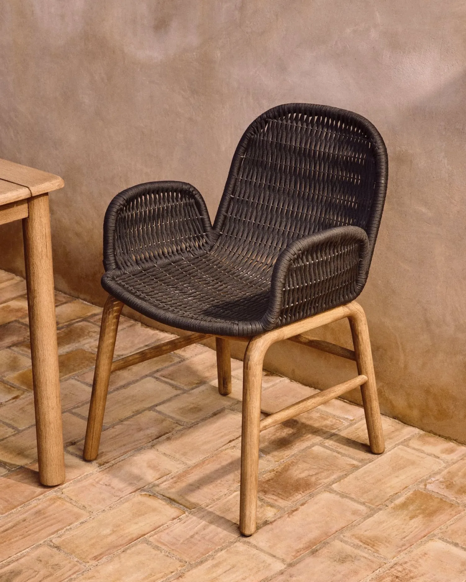 Tuinstoelen-Kave Home Alipa Tuin Armstoel Antraciet