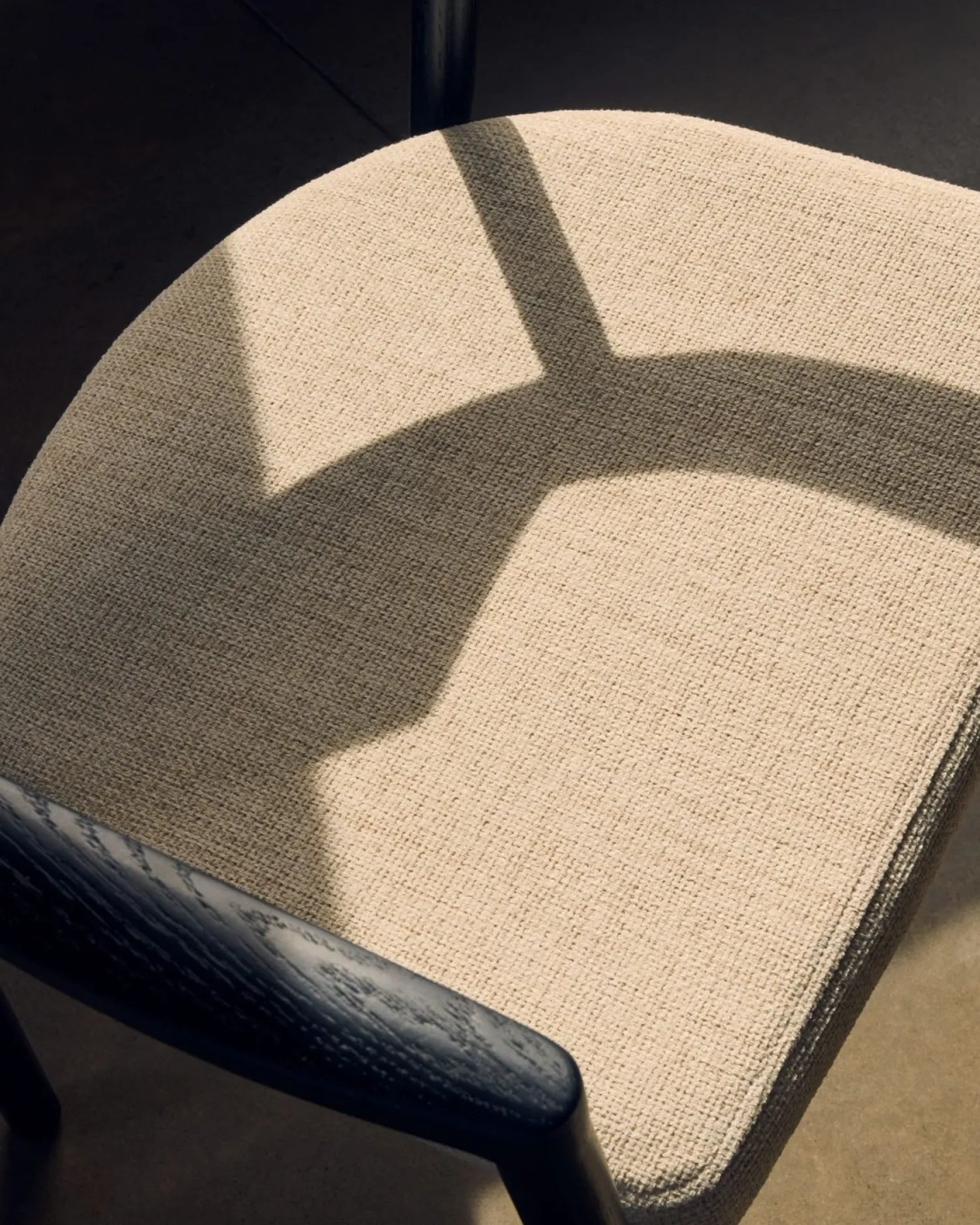 Eetkamerstoelen Met Armleuning-Kave Home Alocs Eetkamerstoel Beige, Zwart