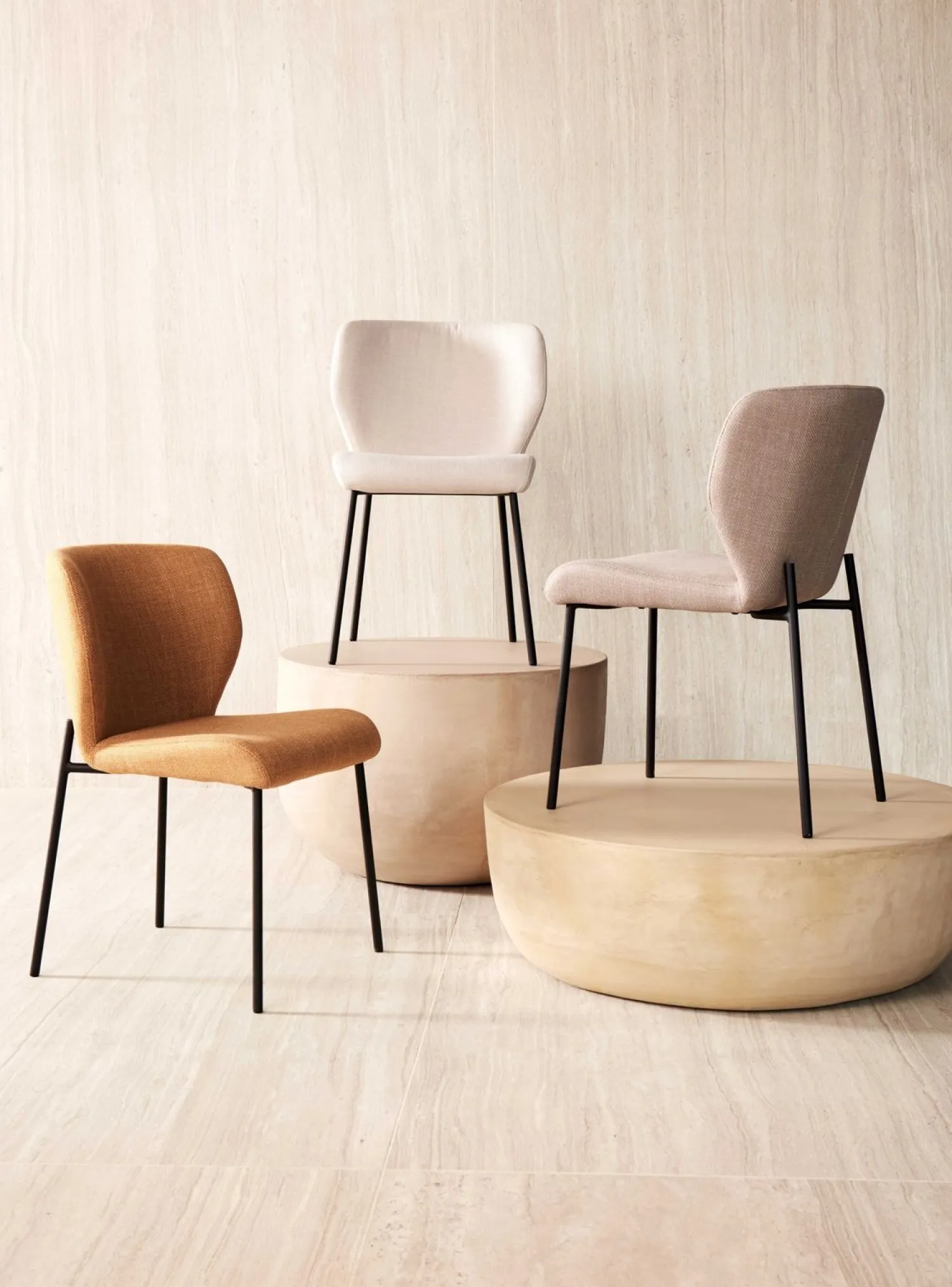 Eetkamerstoelen Zonder Armleuning-Eijerkamp Collectie Andrew Eetkamerstoel Grey