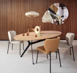 Eetkamerstoelen Zonder Armleuning-Eijerkamp Collectie Andrew Eetkamerstoel Beige