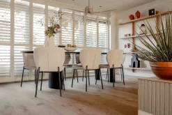 Eetkamerstoelen Zonder Armleuning-Eijerkamp Collectie Andrew Eetkamerstoel Beige