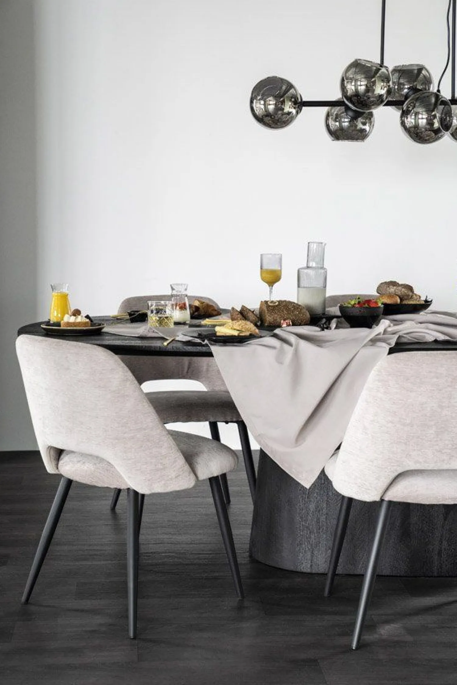 Houten Eettafels|Ovale Eettafels-Eleonora Aron Eettafel Bruin