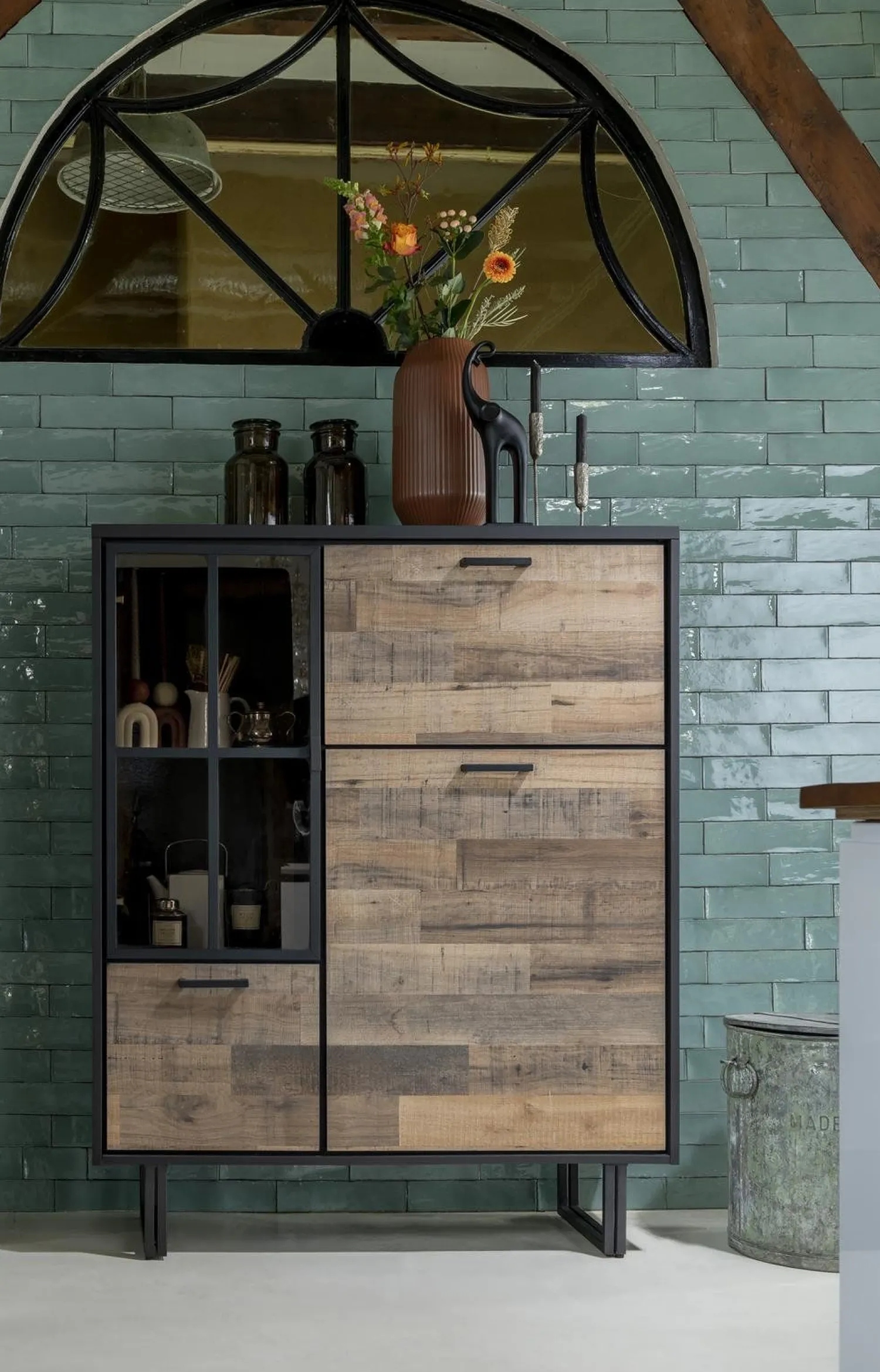 Dressoirs-Henders en Hazel Avalon Highboard Driftwood