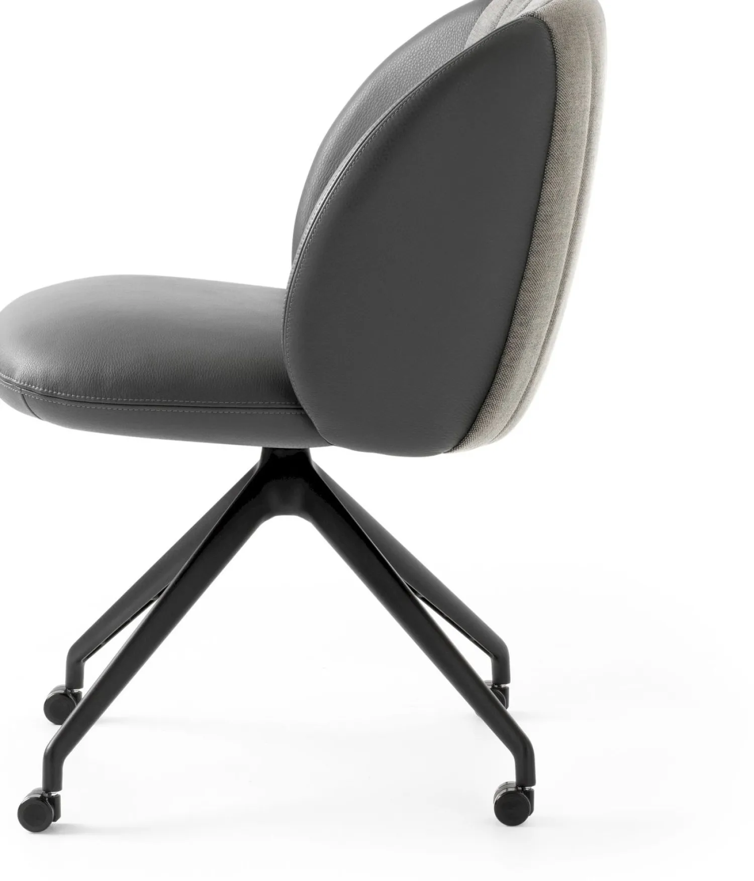 Design Stoelen|Eetkamerstoelen Met Wieltjes-Leolux Baani Eetkamerstoel Cognac