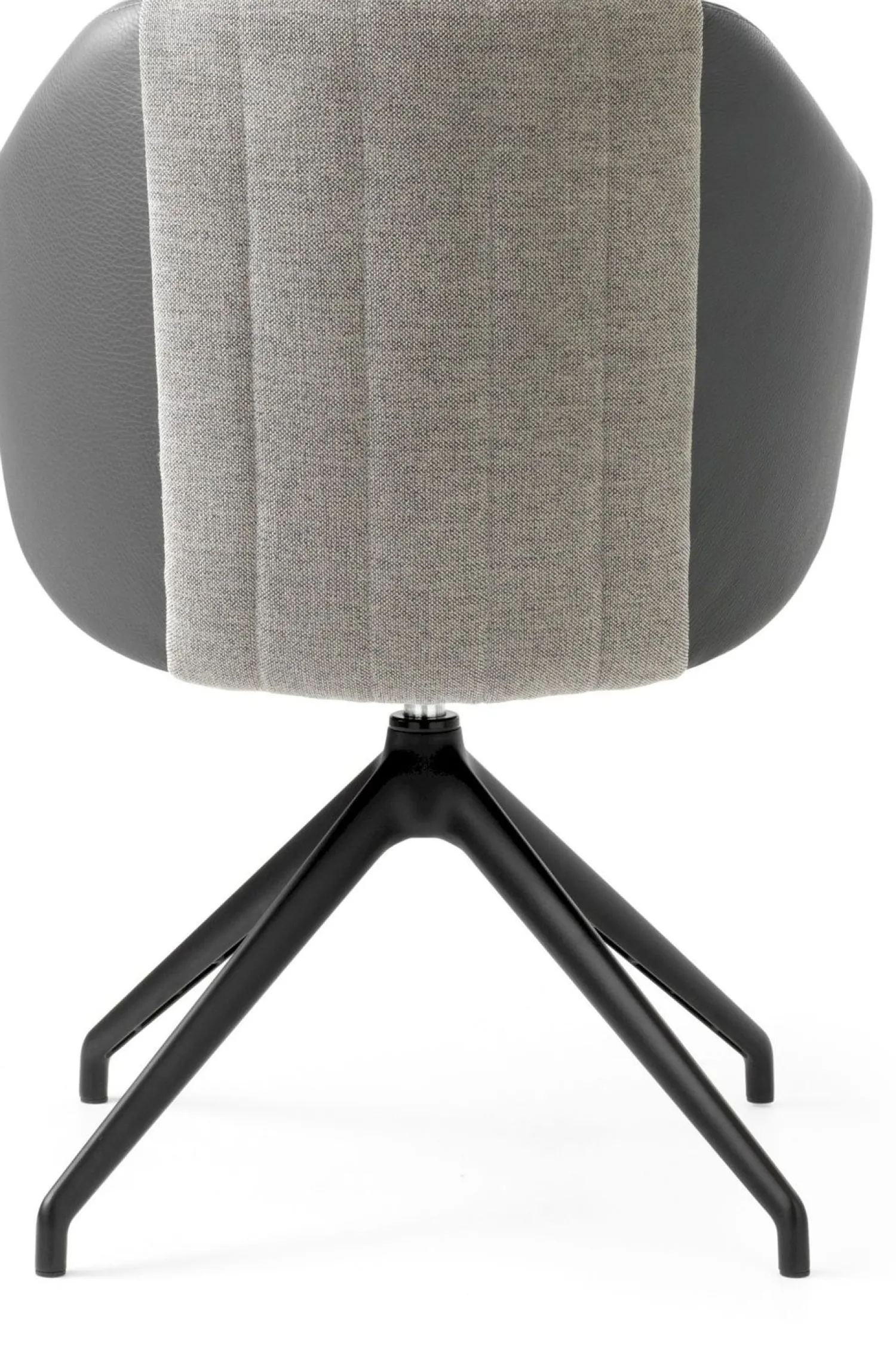 Design Stoelen|Eetkamerstoelen Met Wieltjes-Leolux Baani Eetkamerstoel Cognac