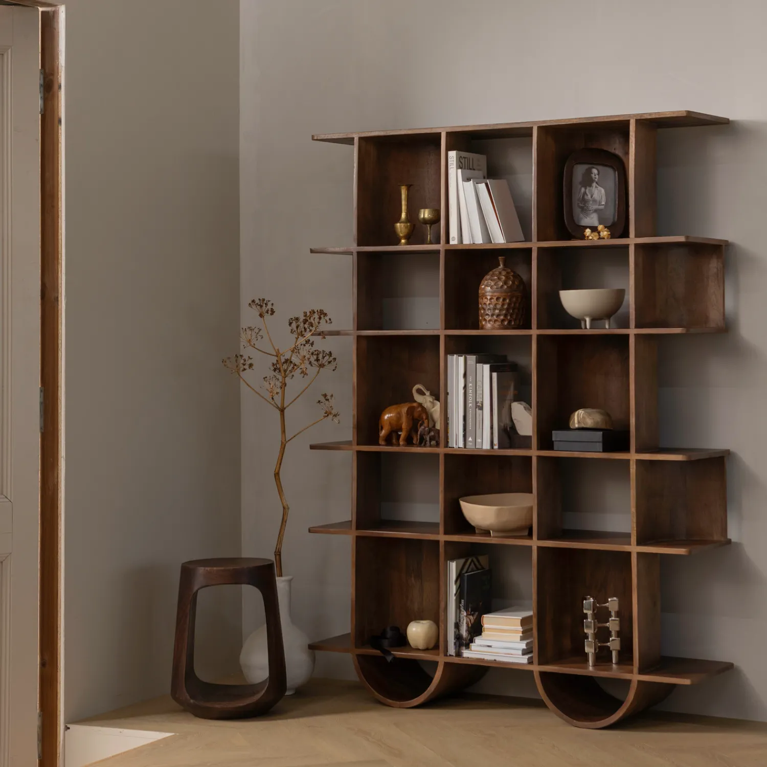 Houten Bijzettafels-WOOOD Bayo Bijzettafel Walnoot