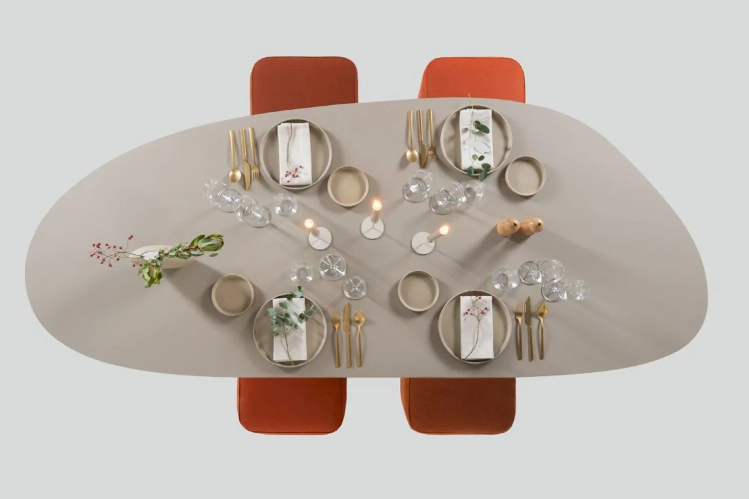 Houten Eettafels|Organische Eettafels-Studio HENK Blob New Classic Eettafel Natural Light