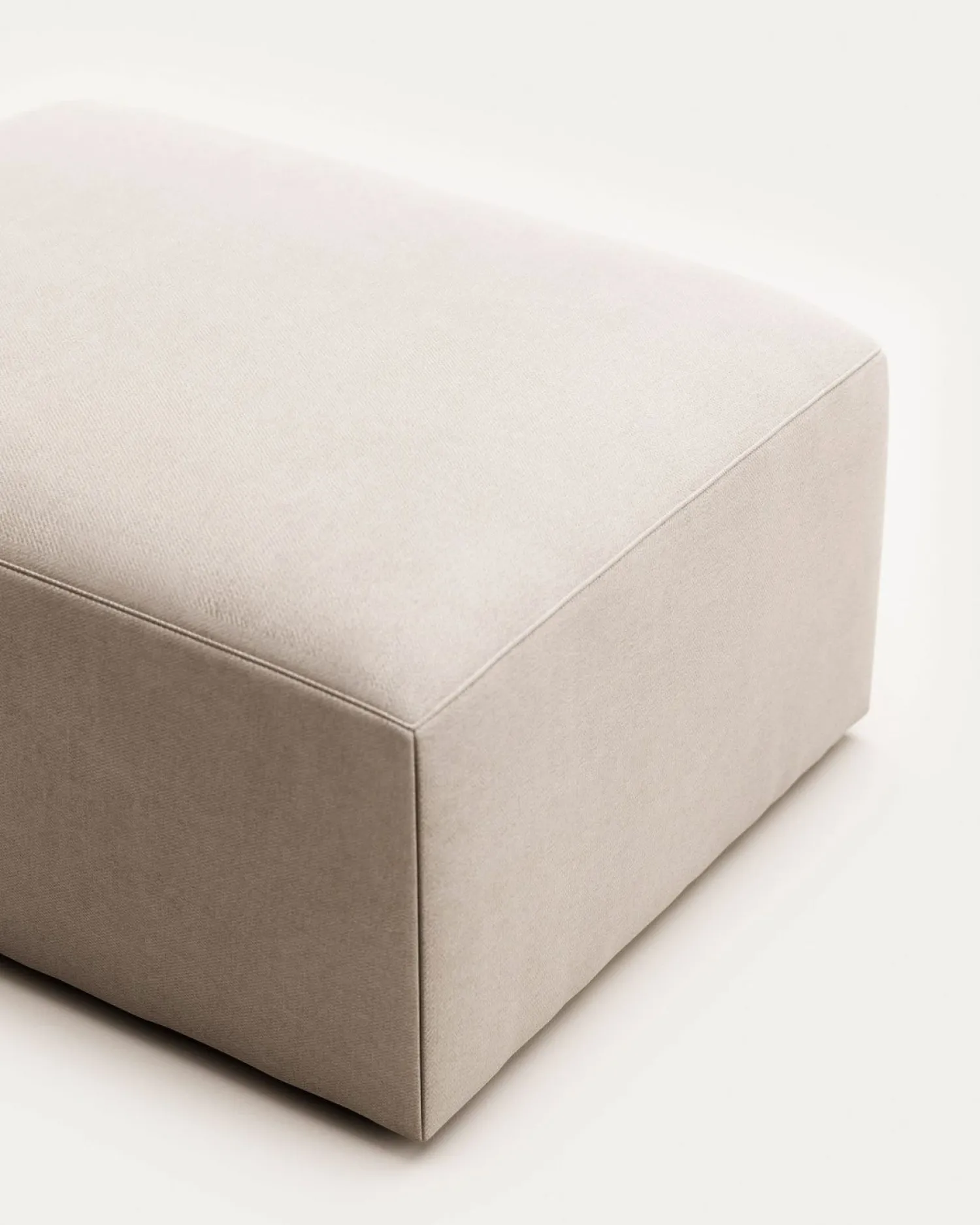 Hockers|Poefs-Kave Home Blok Voetenbank Beige