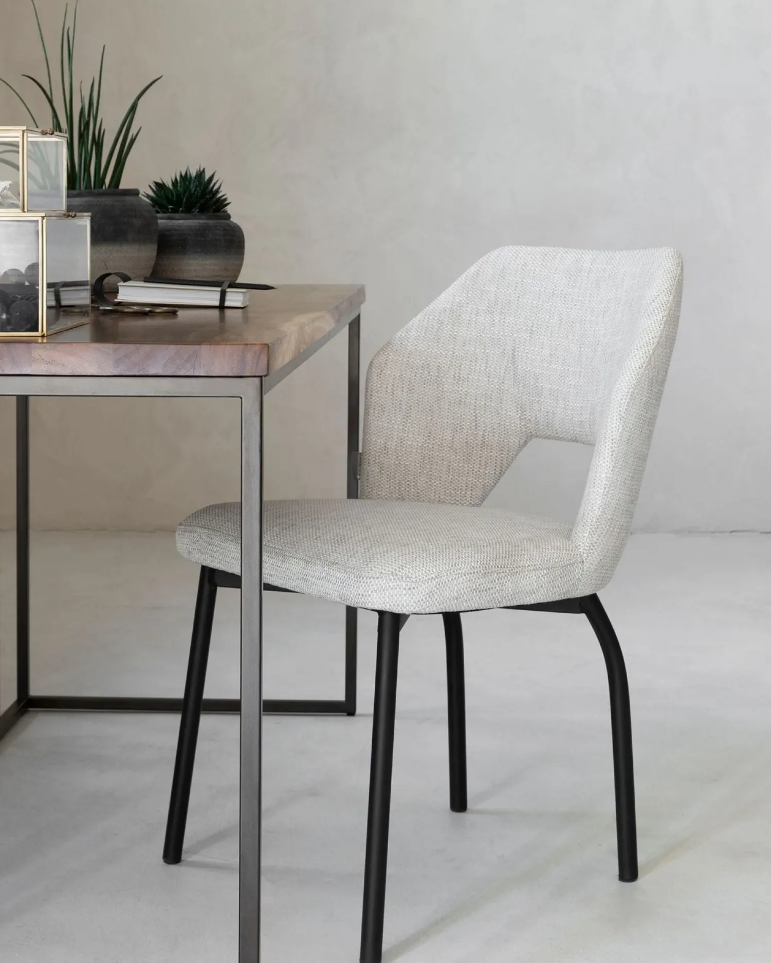 Eetkamerstoelen Zonder Armleuning-MUST Living Bloom Eetkamerstoel Polaris Natural