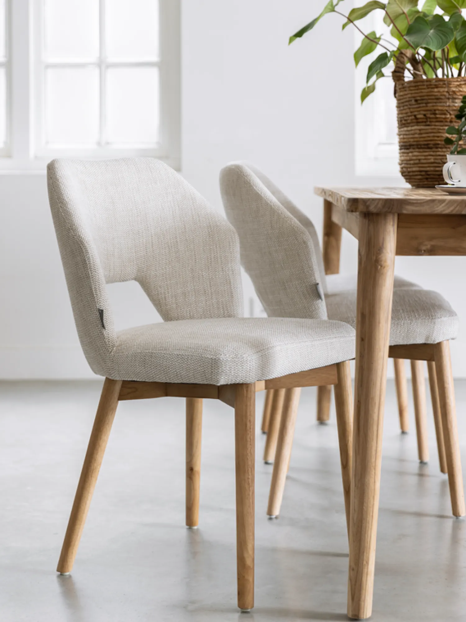 Eetkamerstoelen Zonder Armleuning-MUST Living Blossom Eetkamerstoel Naturel