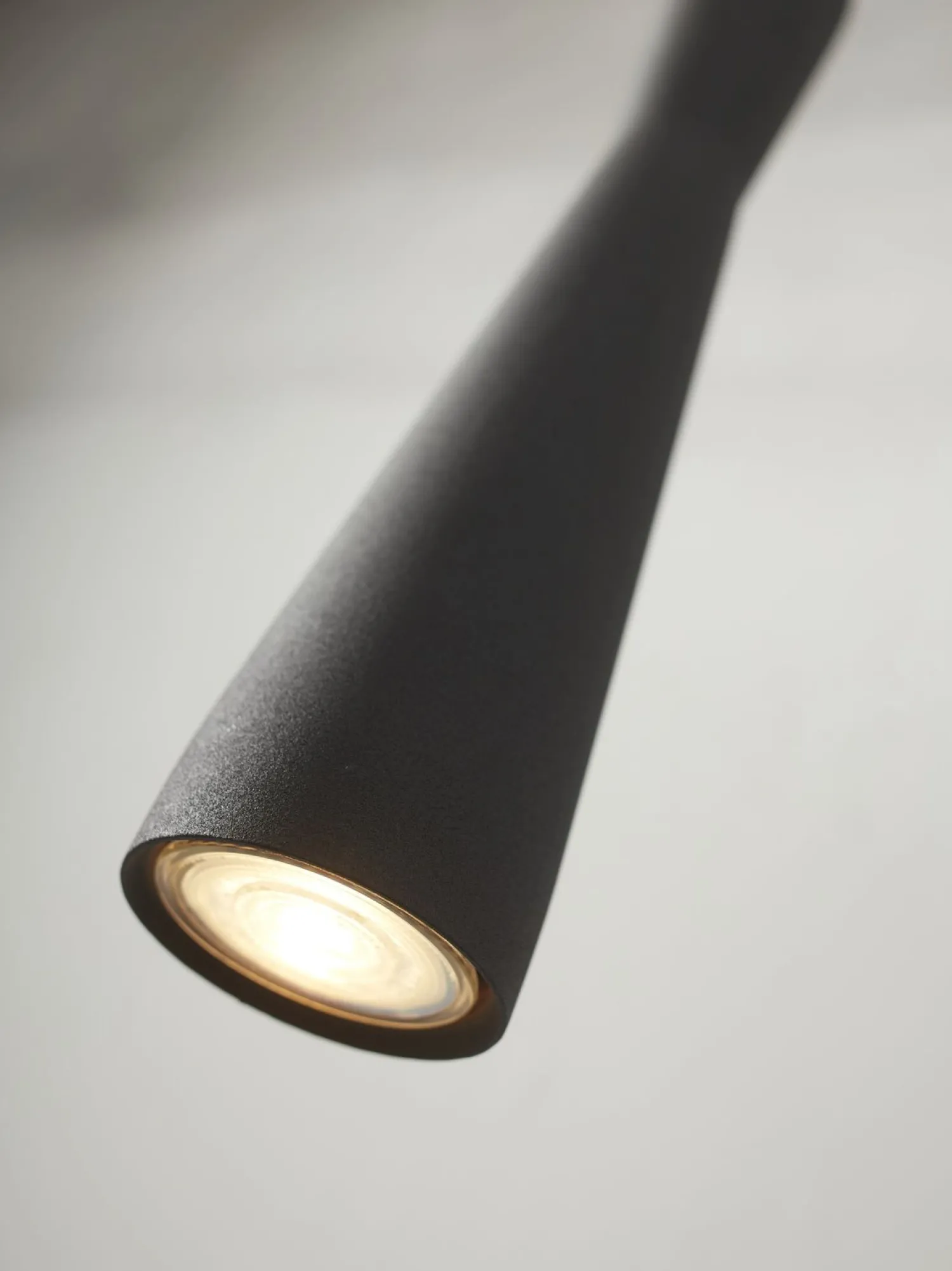 Industriële Hanglampen|Industriële Hanglampen-It's about RoMi Bordeaux Hanglamp Black