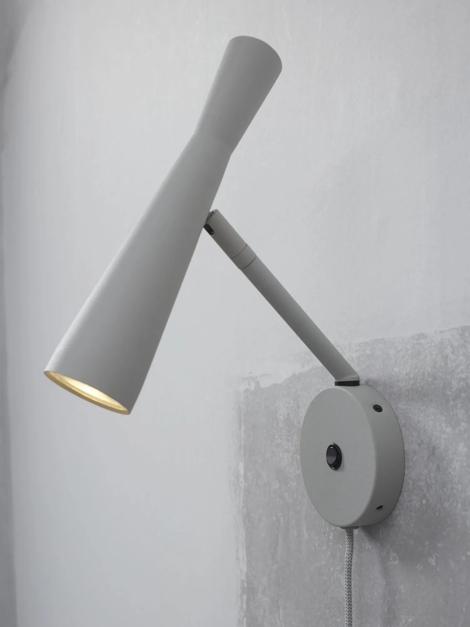 Industriële Wandlampen|Wandlampen-It's about RoMi Bordeaux Wandlamp Light Grey