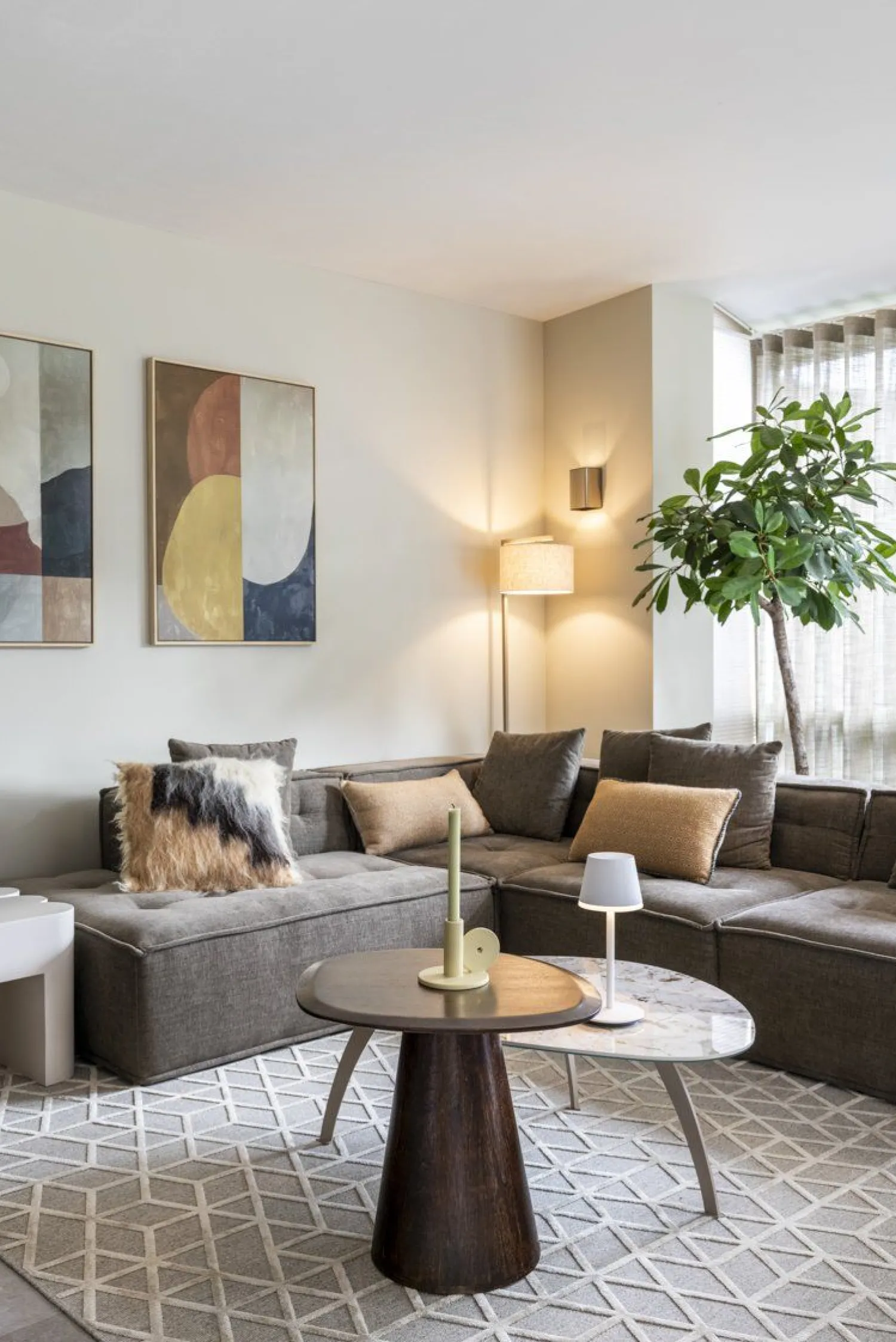 Moderne Vloerlampen|Vloerlampen-It's about RoMi Boston M Vloerlamp Sand, Light Linen