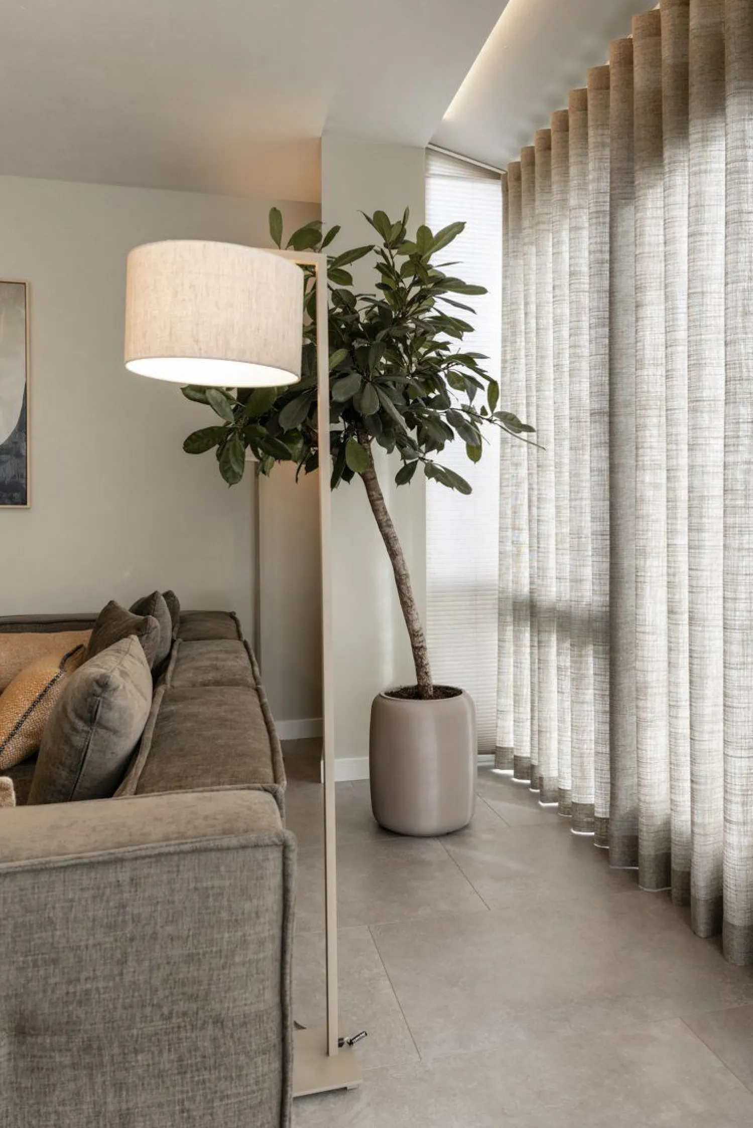 Moderne Vloerlampen|Vloerlampen-It's about RoMi Boston M Vloerlamp Sand, Light Linen