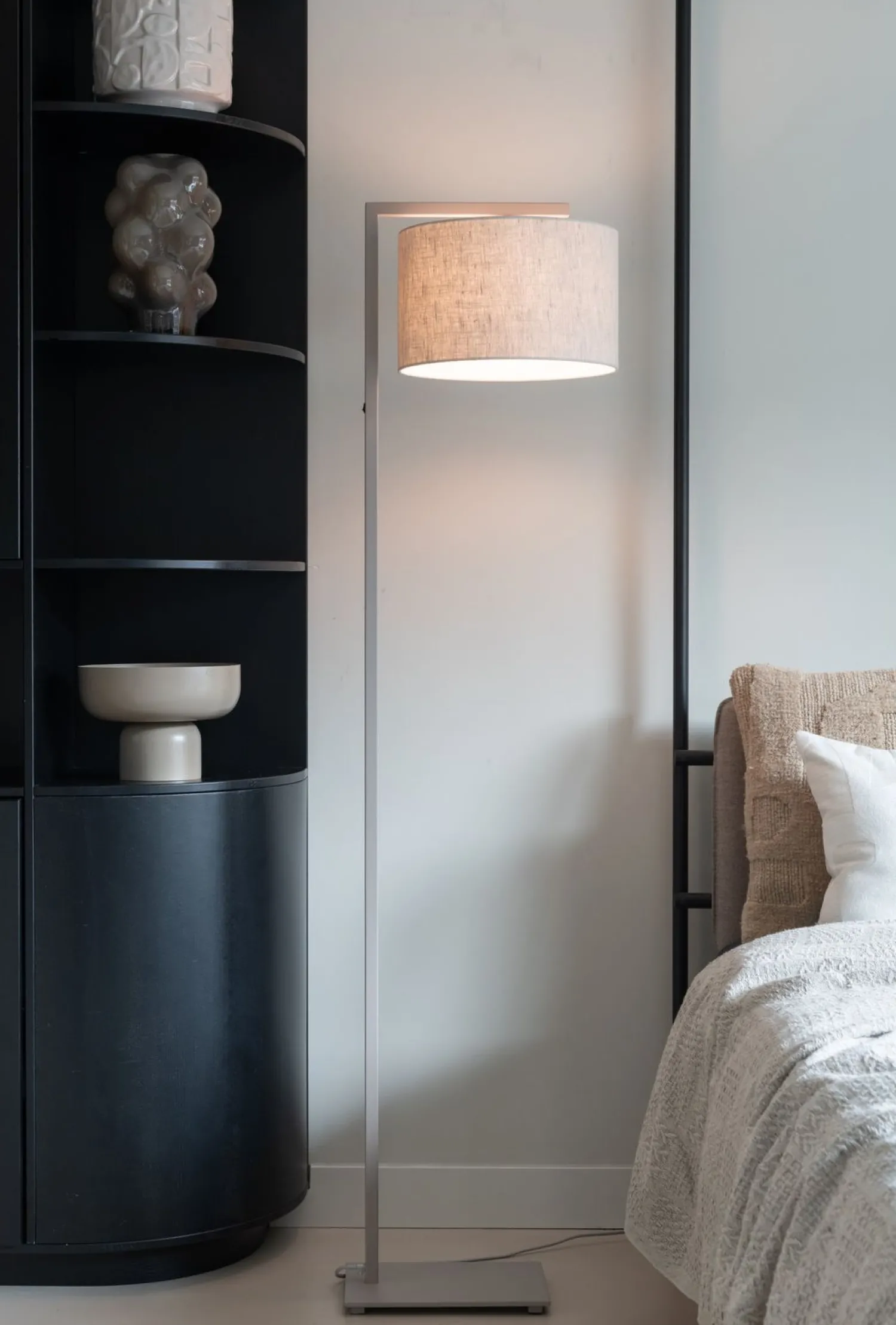 Moderne Vloerlampen|Vloerlampen-It's about RoMi Boston M Vloerlamp Sand, Light Linen
