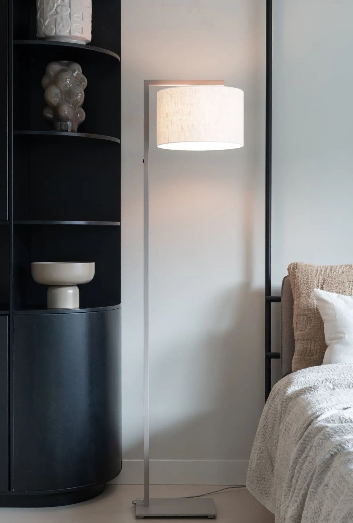 Moderne Vloerlampen|Vloerlampen-It's about RoMi Boston M Vloerlamp Sand, White