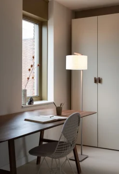 Moderne Vloerlampen|Vloerlampen-It's about RoMi Boston M Vloerlamp Sand, White
