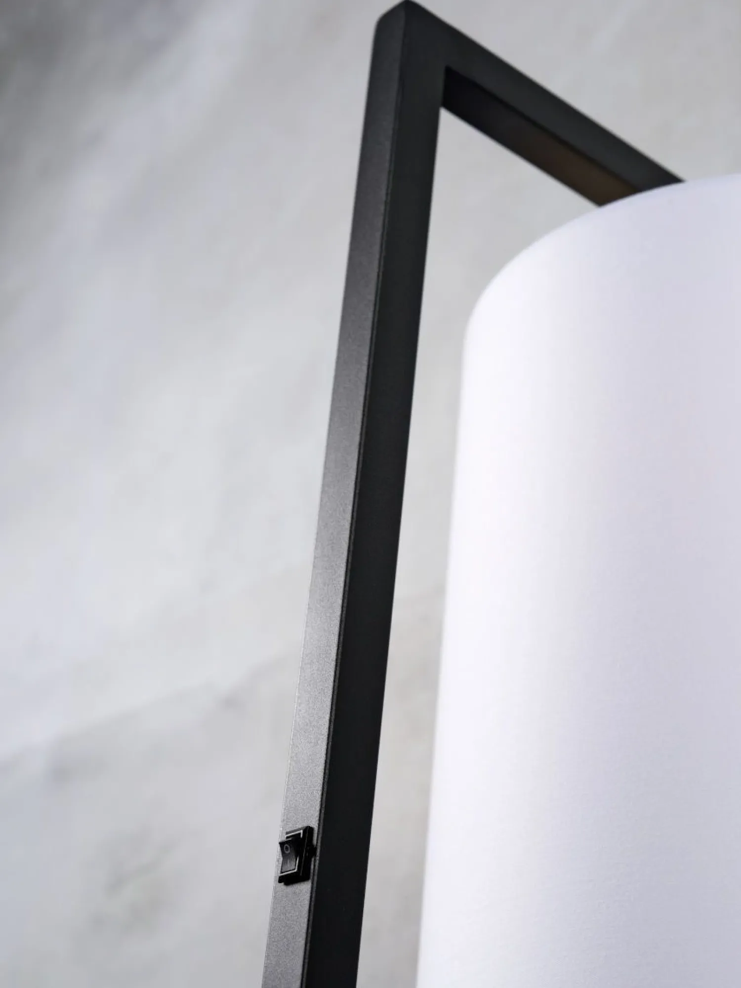Industriële Vloerlampen|Vloerlampen-It's about RoMi Boston Vloerlamp Zwart