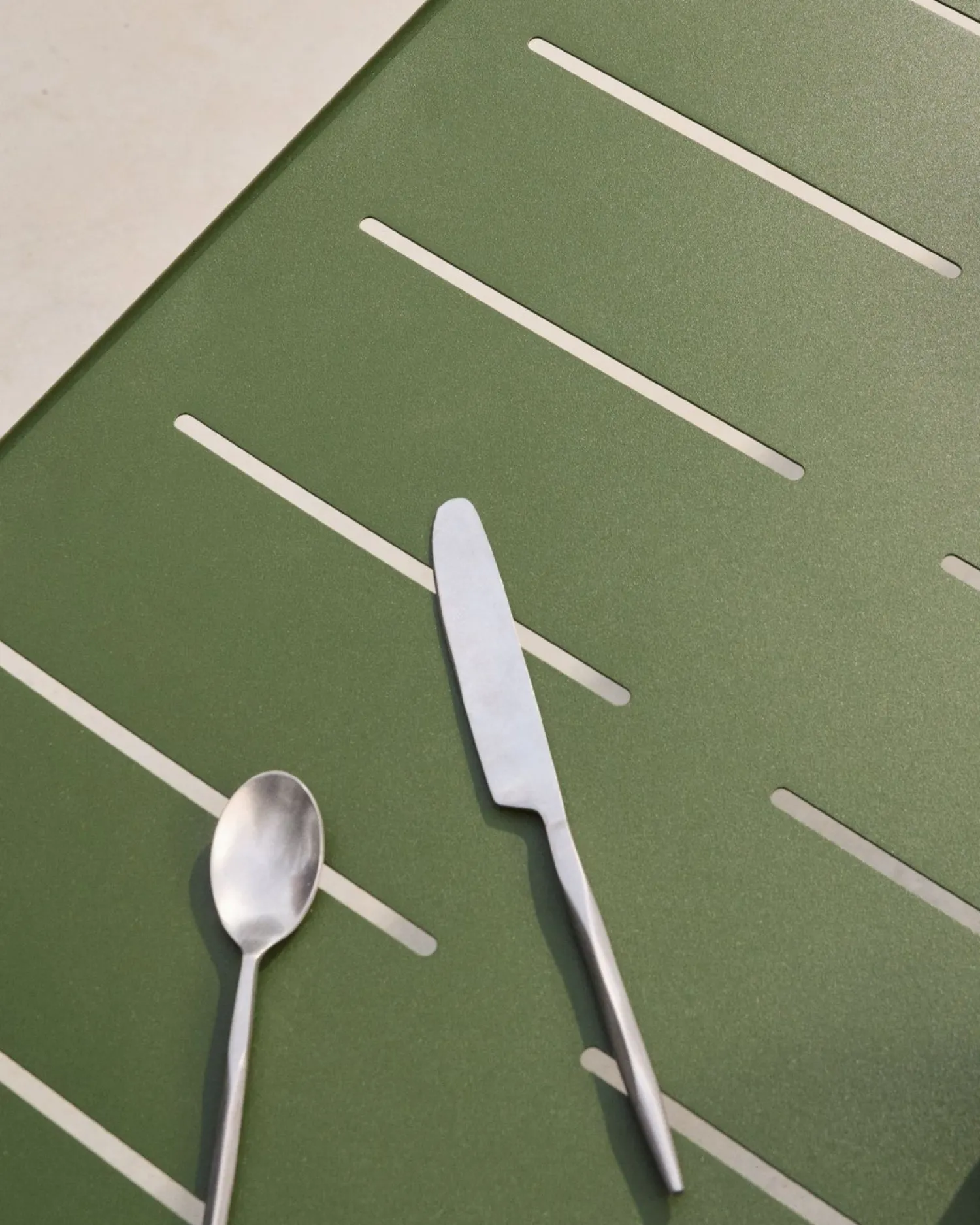 Tuintafels-Kave Home Brai Tuintafel Donkergroen
