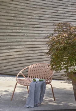 Tuinstoelen-WOOOD Bruce Tuin Loungestoel Salmon Pink