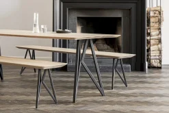 Houten Eettafels|Rechthoekige Eettafels-Studio HENK Butterfly Black Eettafel Naturel