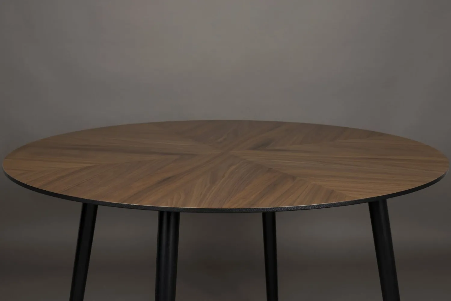 Houten Eettafels|Ronde Eettafels-Dutchbone Clover Rond Eettafel Bruin