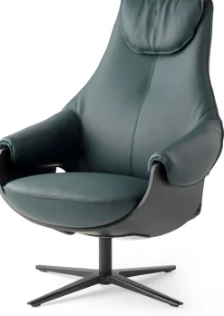 Design Fauteuils-Leolux Cream Plus Fauteuil Cream, Walnut