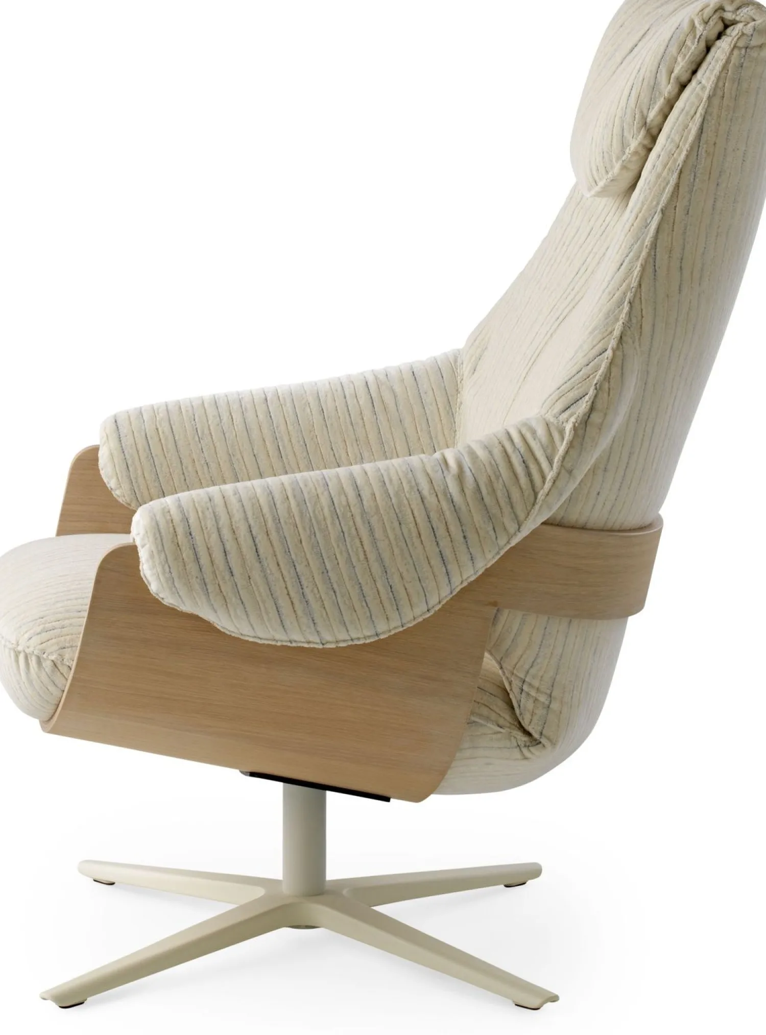 Design Fauteuils-Leolux Cream Plus Fauteuil Cream, Walnut