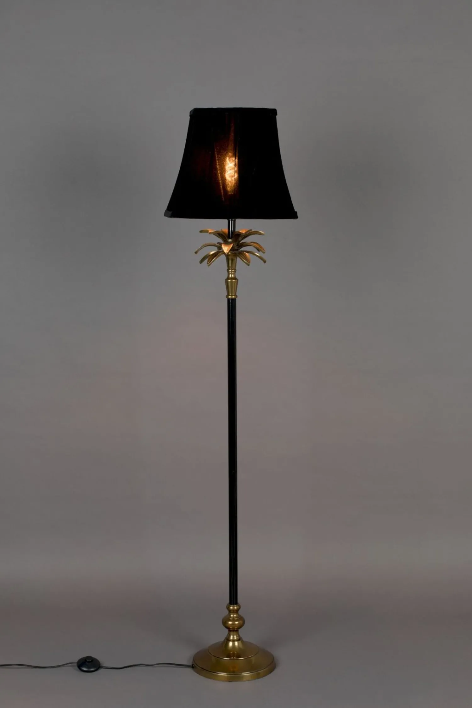 Industriële Vloerlampen|Vloerlampen-Dutchbone Cresta Vloerlamp Zwart, goud