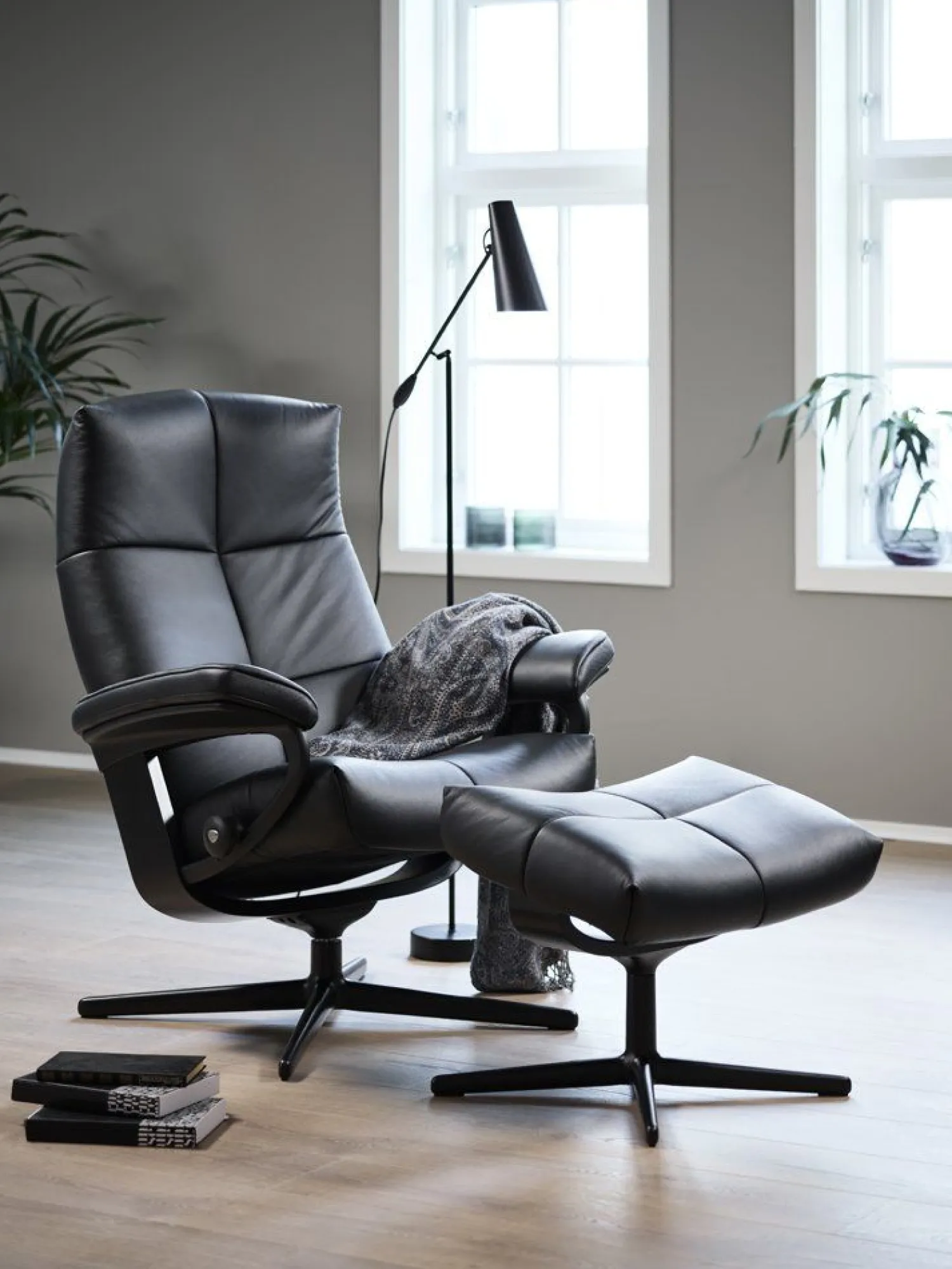 Leren Fauteuils|Relaxfauteuils-Stressless David Relaxfauteuil + Hocker Dark Mushroom