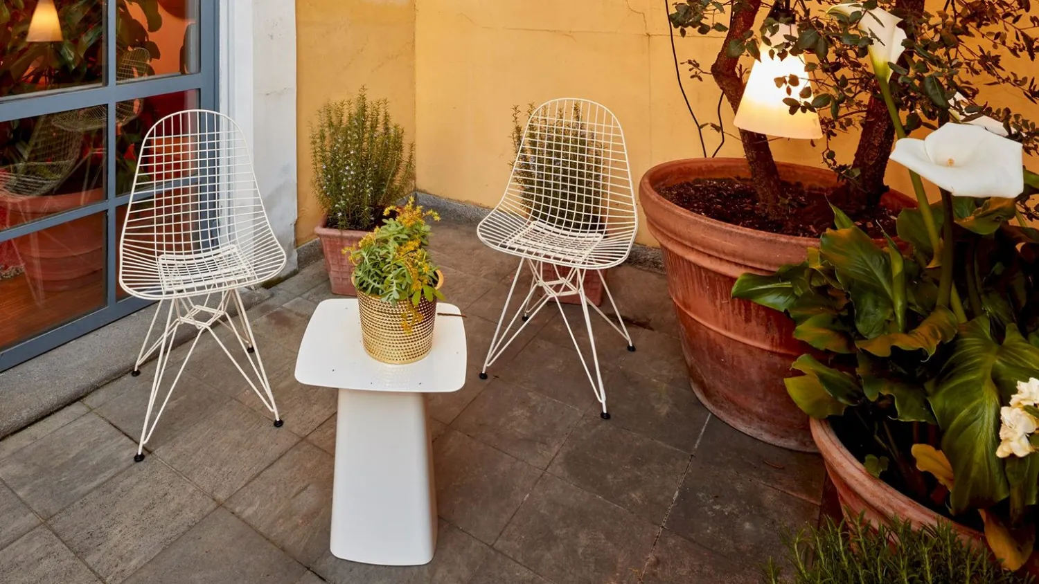 Design Stoelen-Vitra DKR Eetkamerstoel Wit
