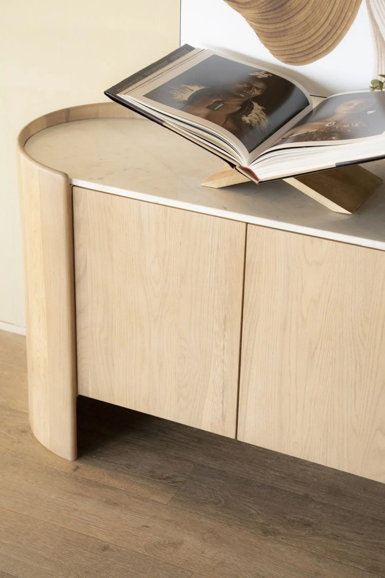 Dressoirs-Eleonora Don Dressoir Bruin