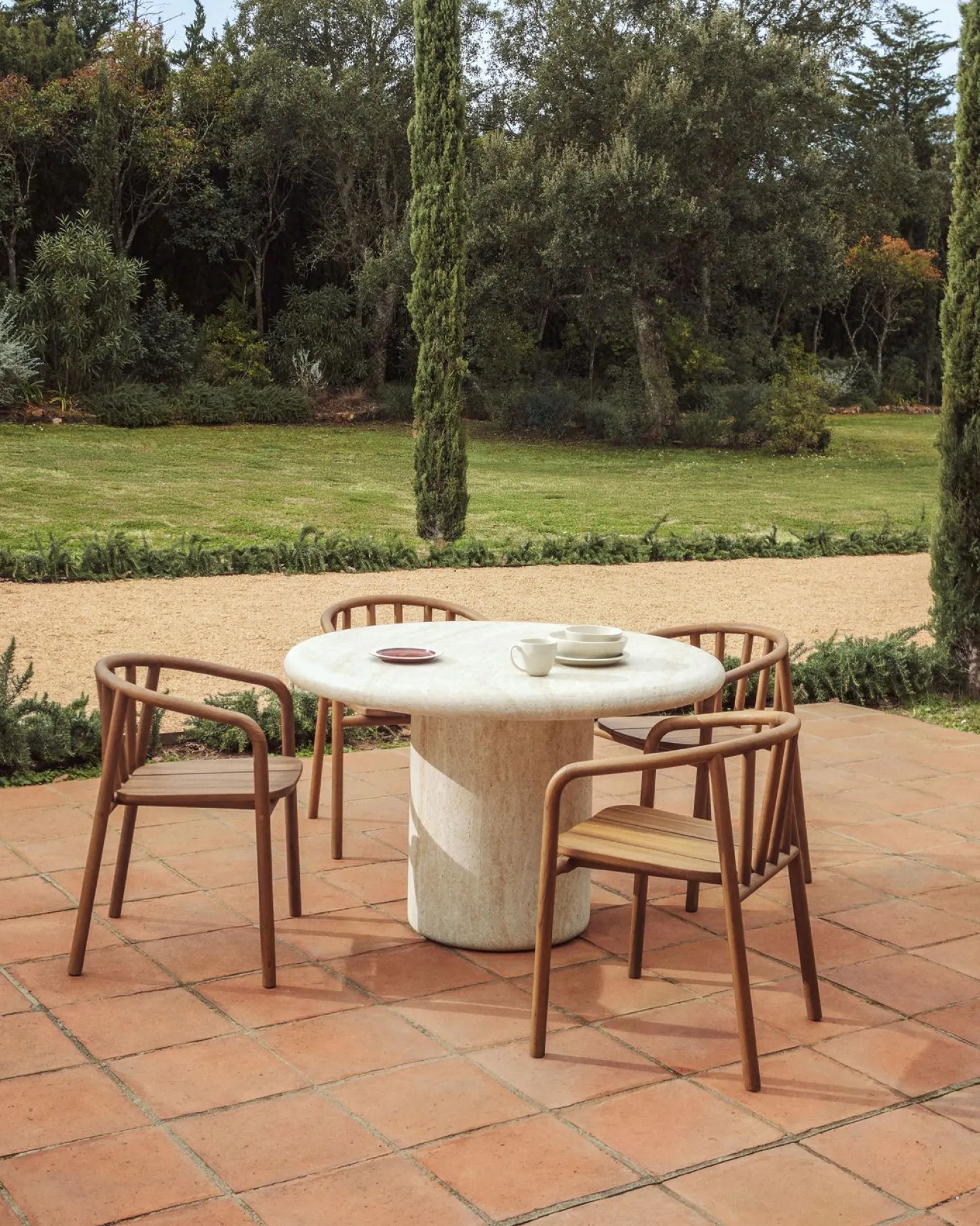 Tuintafels|Ronde Eettafels-Kave Home Drasi Outdoor Eettafel Beige, Wit, Ecru