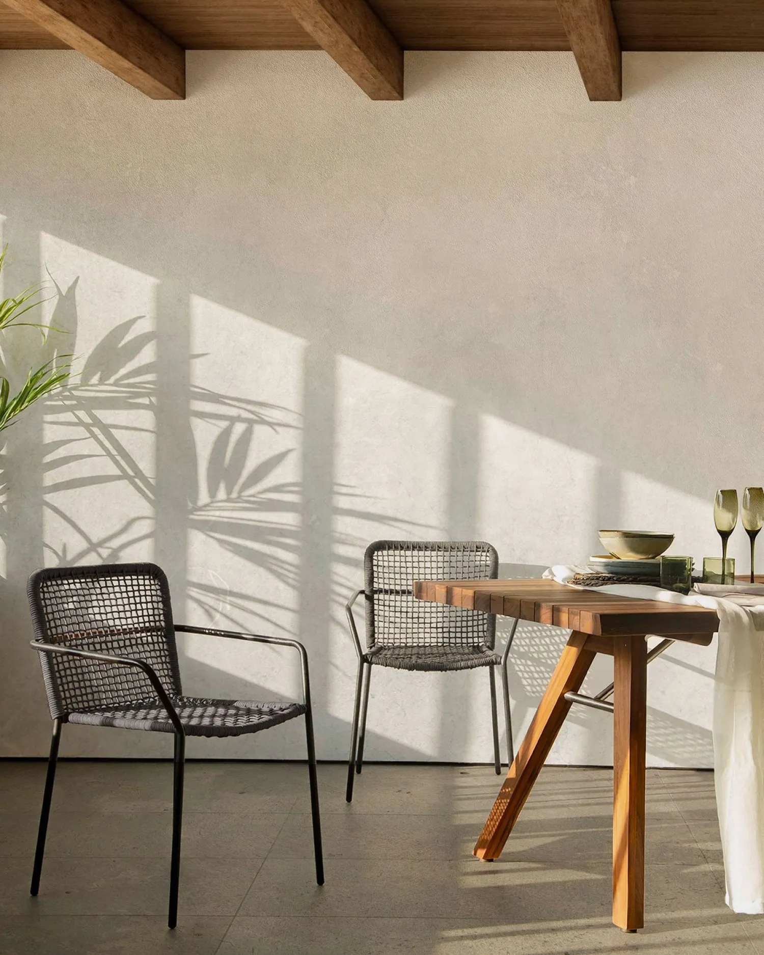 Tuinstoelen-Kave Home Ellen Tuinstoel Zwart