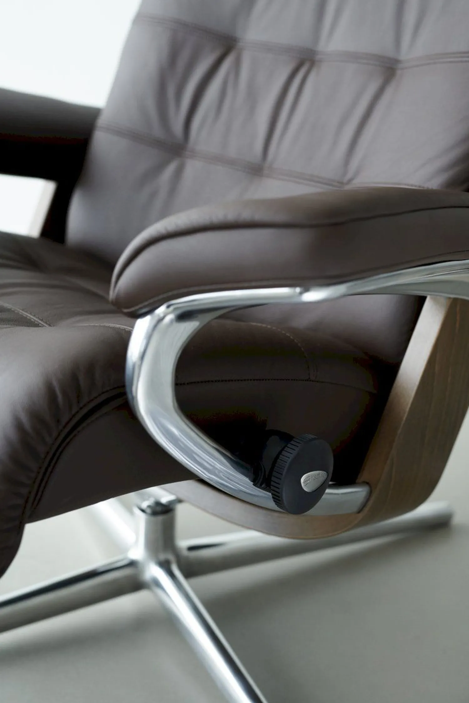 Leren Fauteuils|Relaxfauteuils-Stressless Erik M Relaxfauteuil + Hocker Cognac