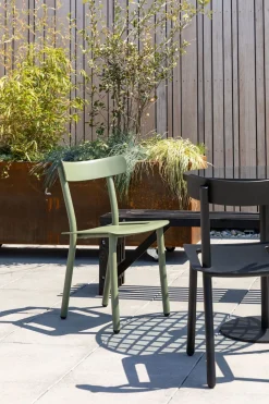 Tuinstoelen-Zuiver Garden (set van 2) Tuinstoel Zwart