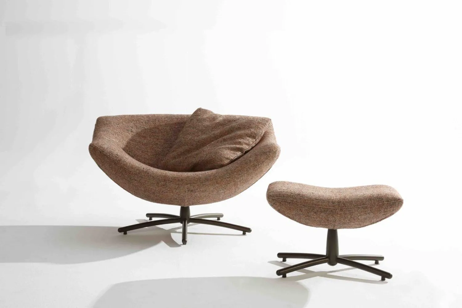 Leren Fauteuils|Design Fauteuils-LABEL Vandenberg Gigi Fauteuil Beige