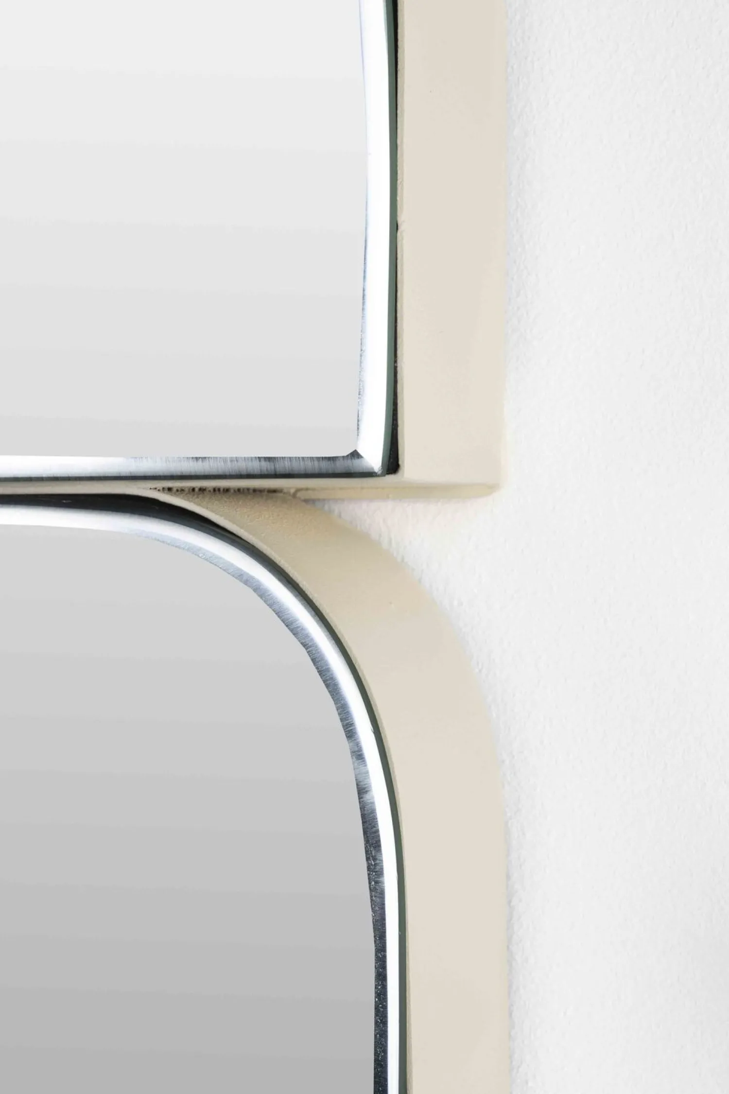 Spiegels-Zuiver Glamour Spiegel Beige