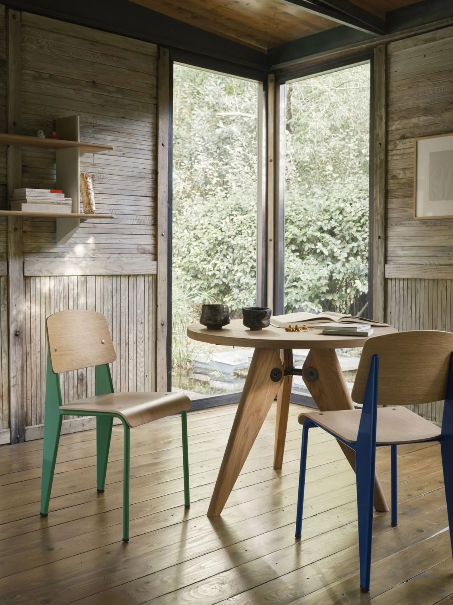 Houten Eettafels|Ronde Eettafels-Vitra Gueridon Eettafel Naturel