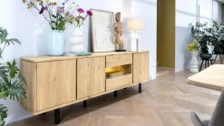 Dressoirs-Henders en Hazel Homestead 3 deurs Dressoir Natural