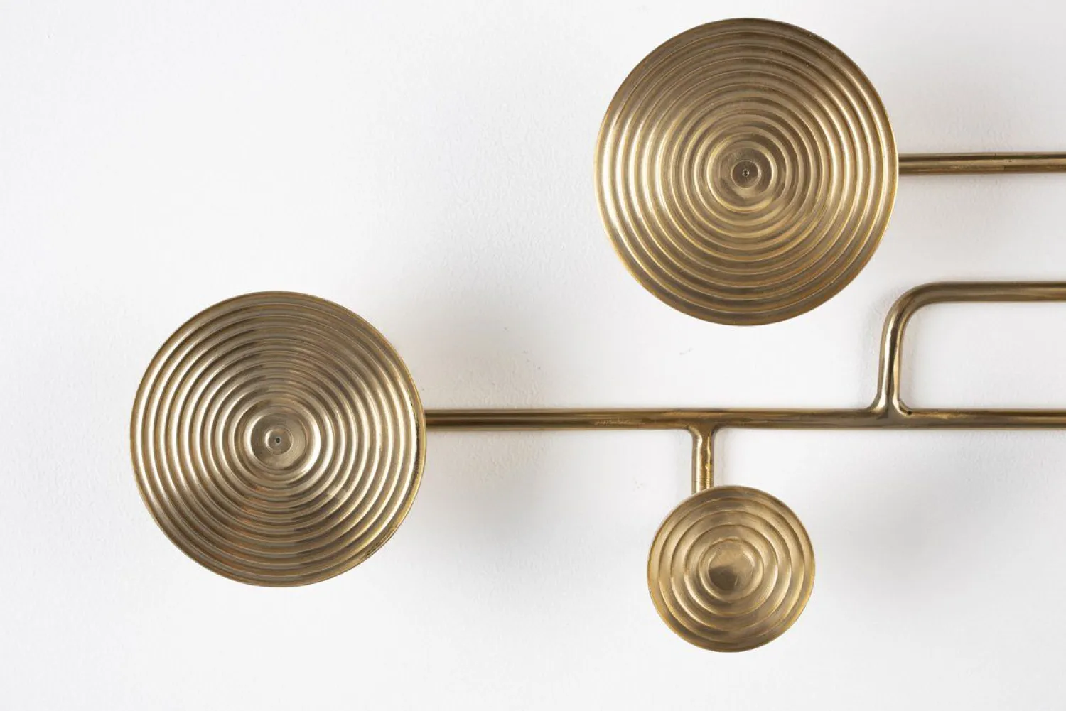 Kapstokken-Bold Monkey Hypnotising Kapstok Brass