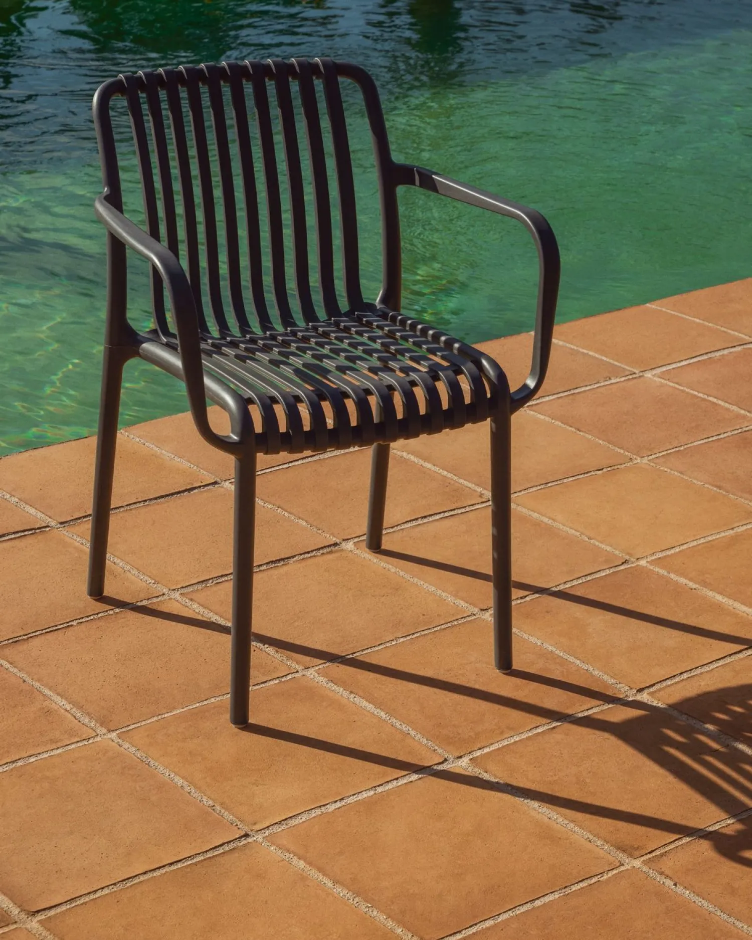 Tuinstoelen-Kave Home Isabellini Tuinstoel Antraciet