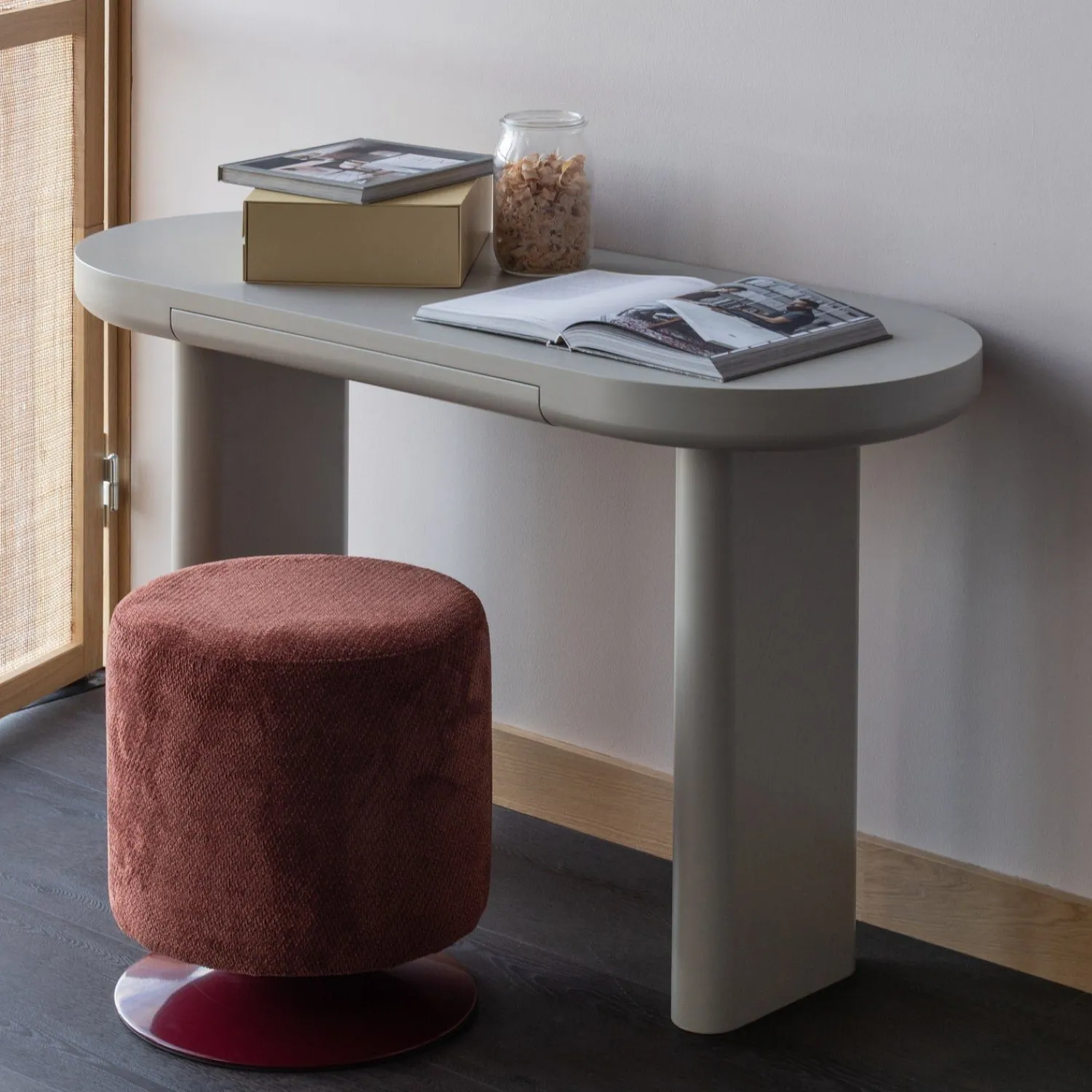 Hockers|Poefs-WOOOD Islen Poef Bordeauxrood