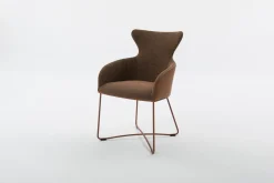 Design Stoelen|Draaibare Eetkamerstoelen-Bert Plantagie Iuno Armstoel Kurkuma