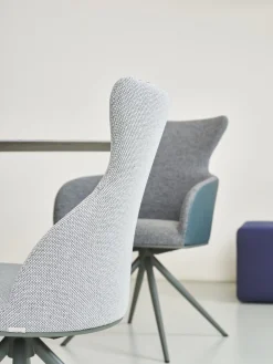 Design Stoelen|Draaibare Eetkamerstoelen-Bert Plantagie Iuno Eetkamerstoel Amaretto