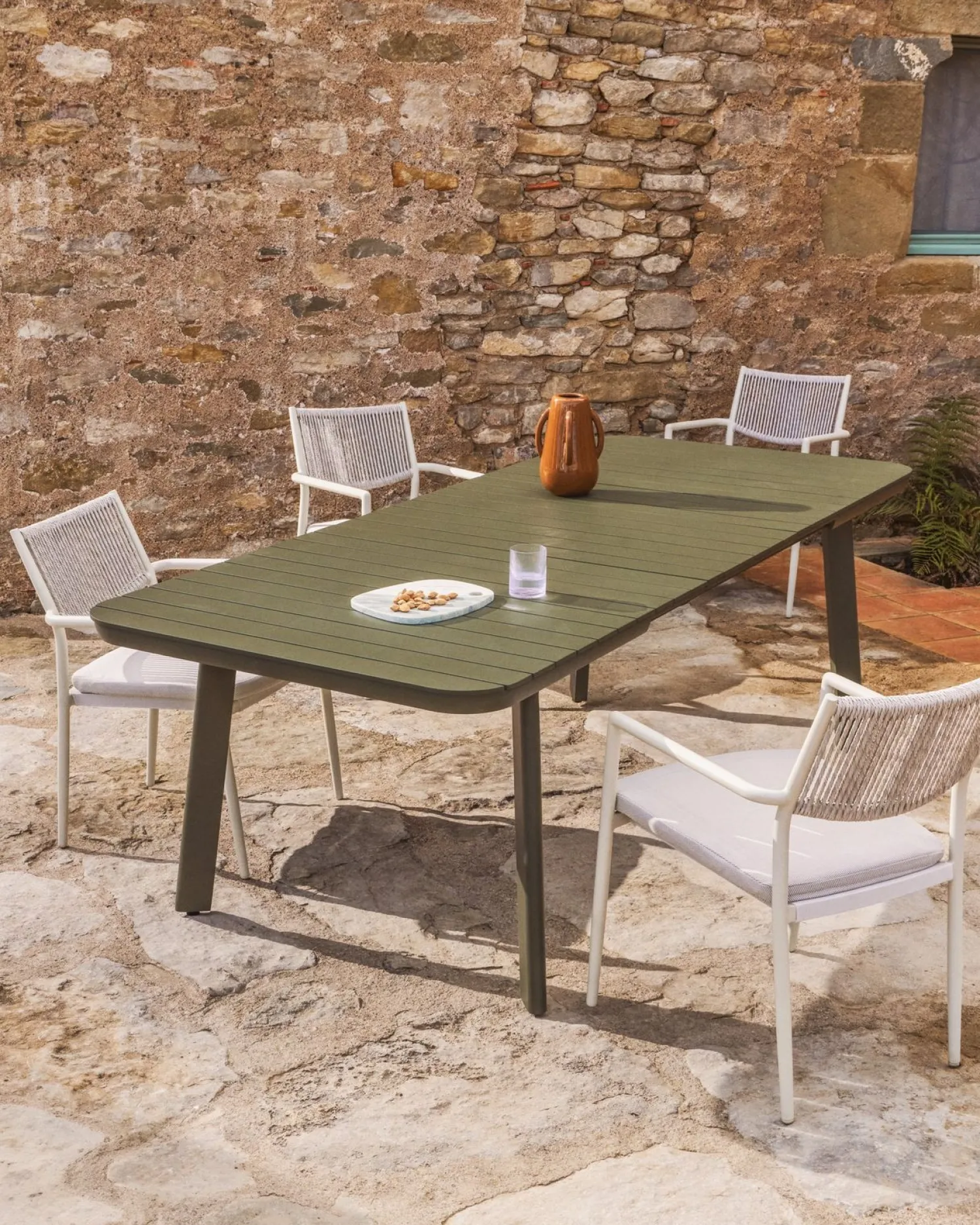 Tuintafels-Kave Home Izola Uitschuifbare Tuintafel Groen