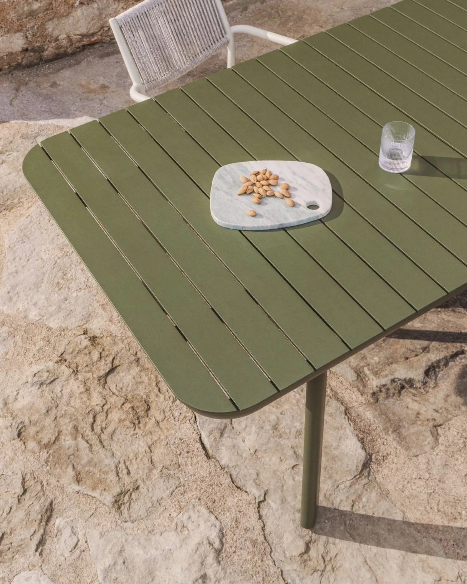 Tuintafels-Kave Home Izola Uitschuifbare Tuintafel Groen