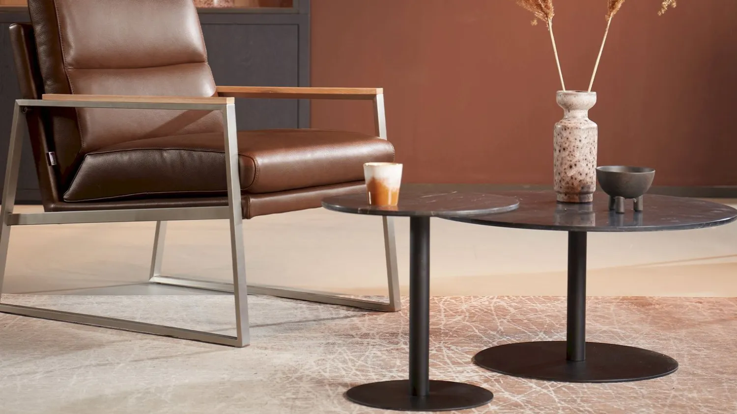 Ronde Salontafels-Eijerkamp Collectie Jake Salontafel Black